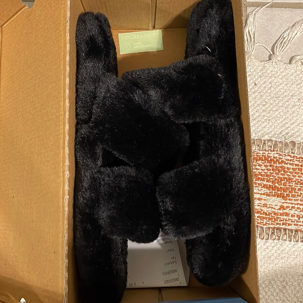 Jelly Pop fur slip ons